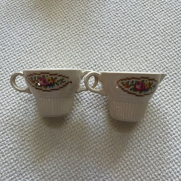 Victory by Salem China BASKET PP Needlepoint Mini Cream and Sugar - Picture 3 of 4